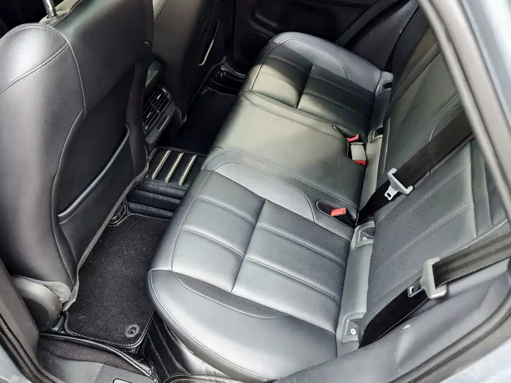 Land Rover Range Rover Evoque 2019 — фото 11