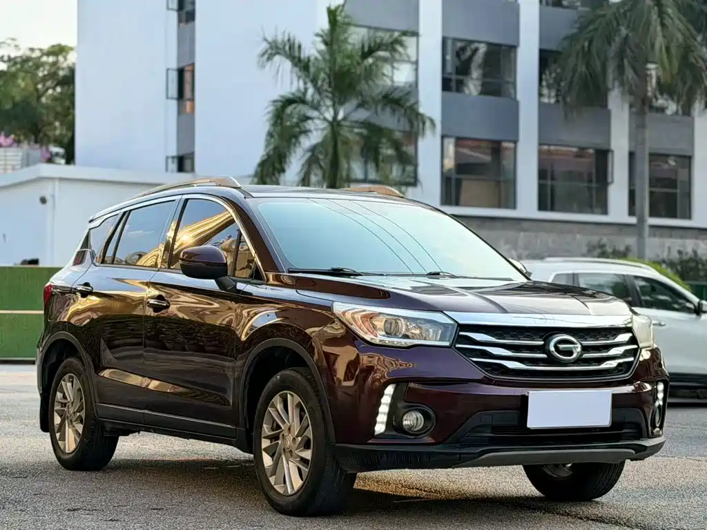 GAC Trumpchi GS4 2015 — фото 23