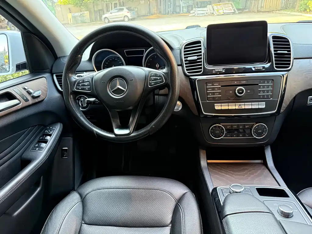 Mercedes-Benz GLE Coupe 2016 — фото 11