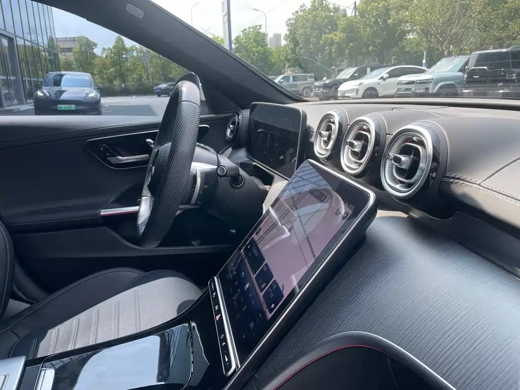 Mercedes-Benz C-Class 2023 — фото 17