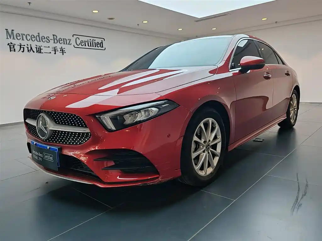 Mercedes-Benz A-Class 2019 — фото 1