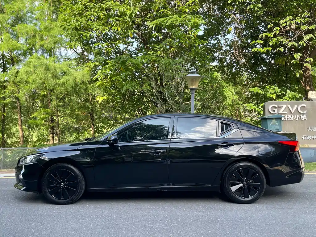 Nissan Teana 2023