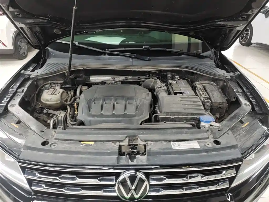 Volkswagen Tiguan L 2021 — фото 20