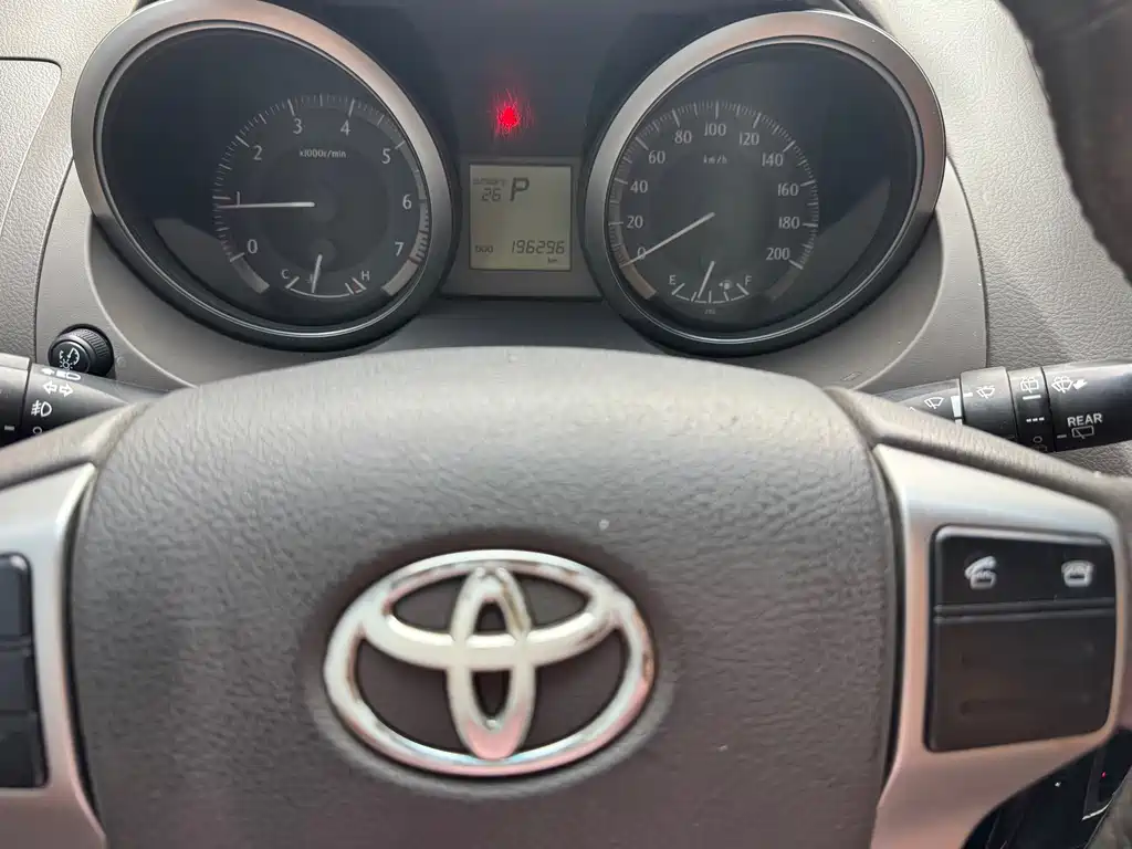 Toyota Prado 2014 — фото 13