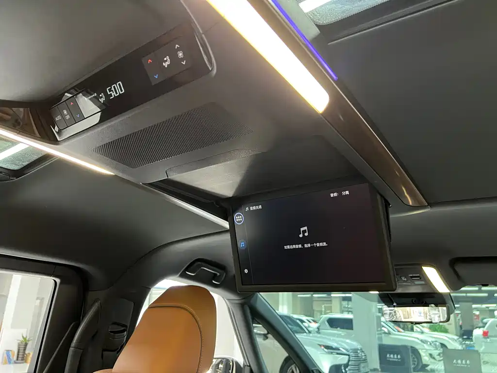 Toyota Vellfire 2024 — фото 16