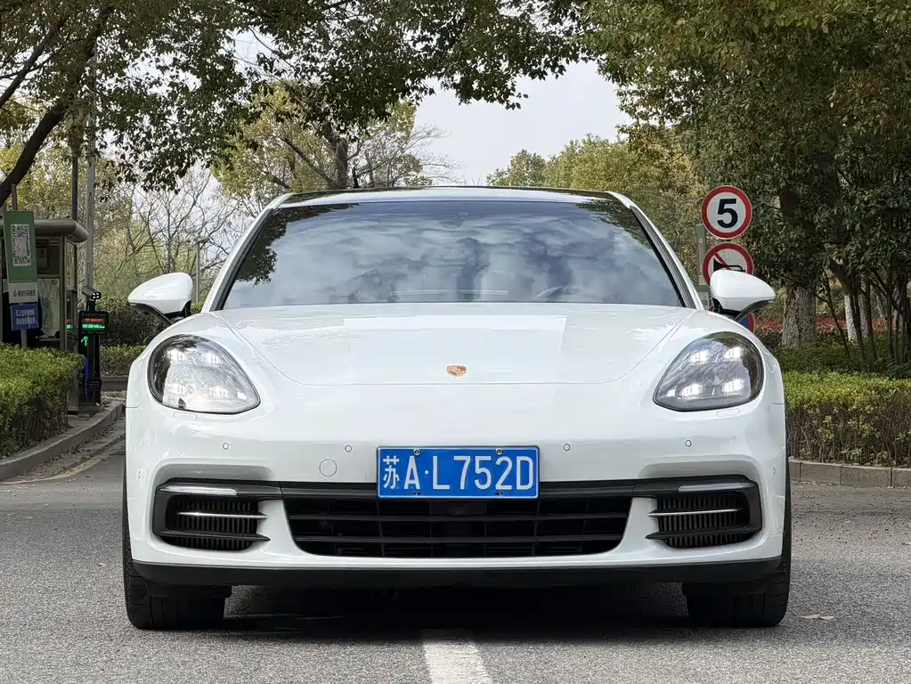 Porsche Panamera 2021 — фото 2