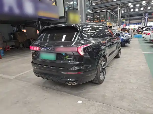 Lynk & Co 09 EM-P 2022