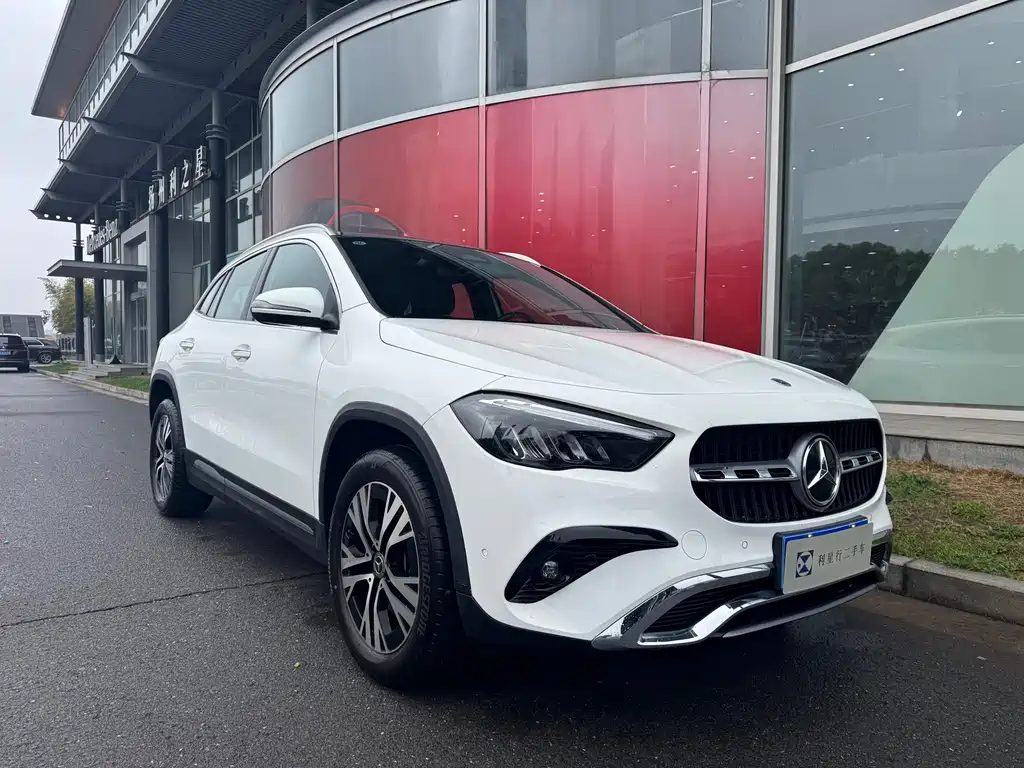 Mercedes-Benz GLA 2024 — фото 9