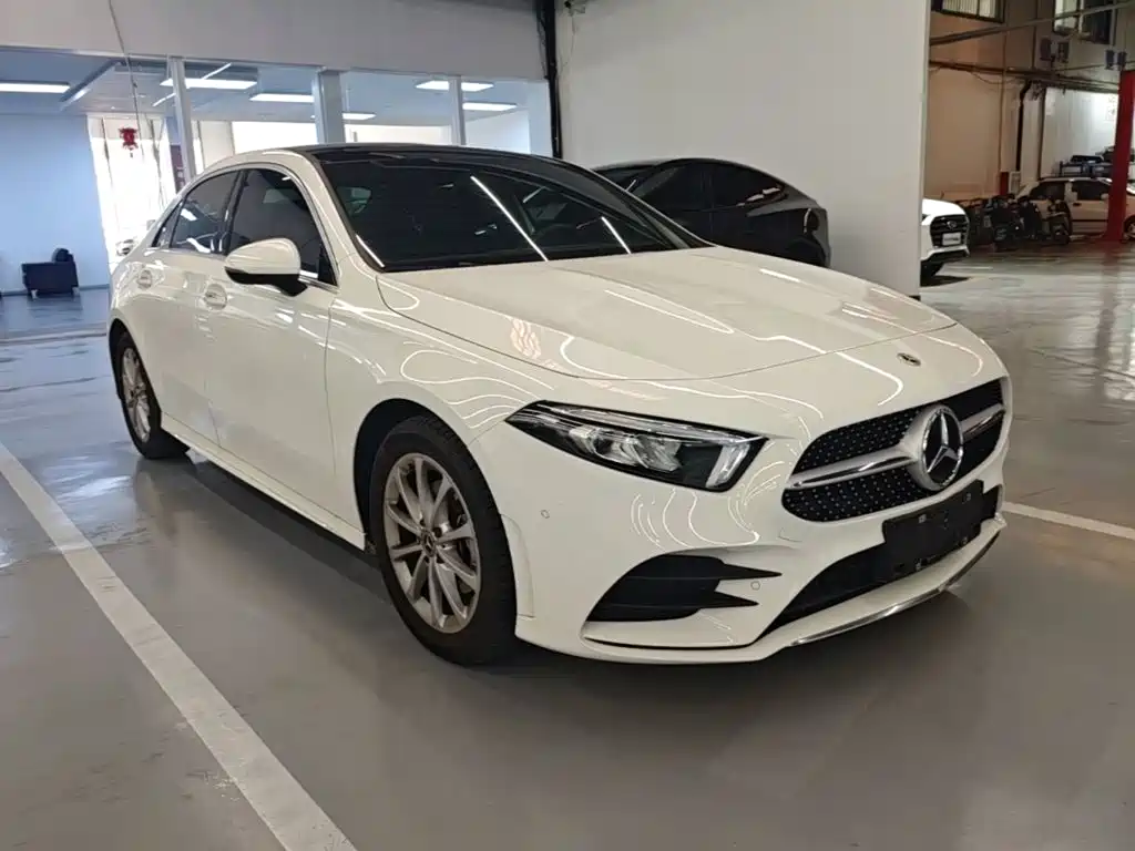 Mercedes-Benz A-Class 2021 — фото 4