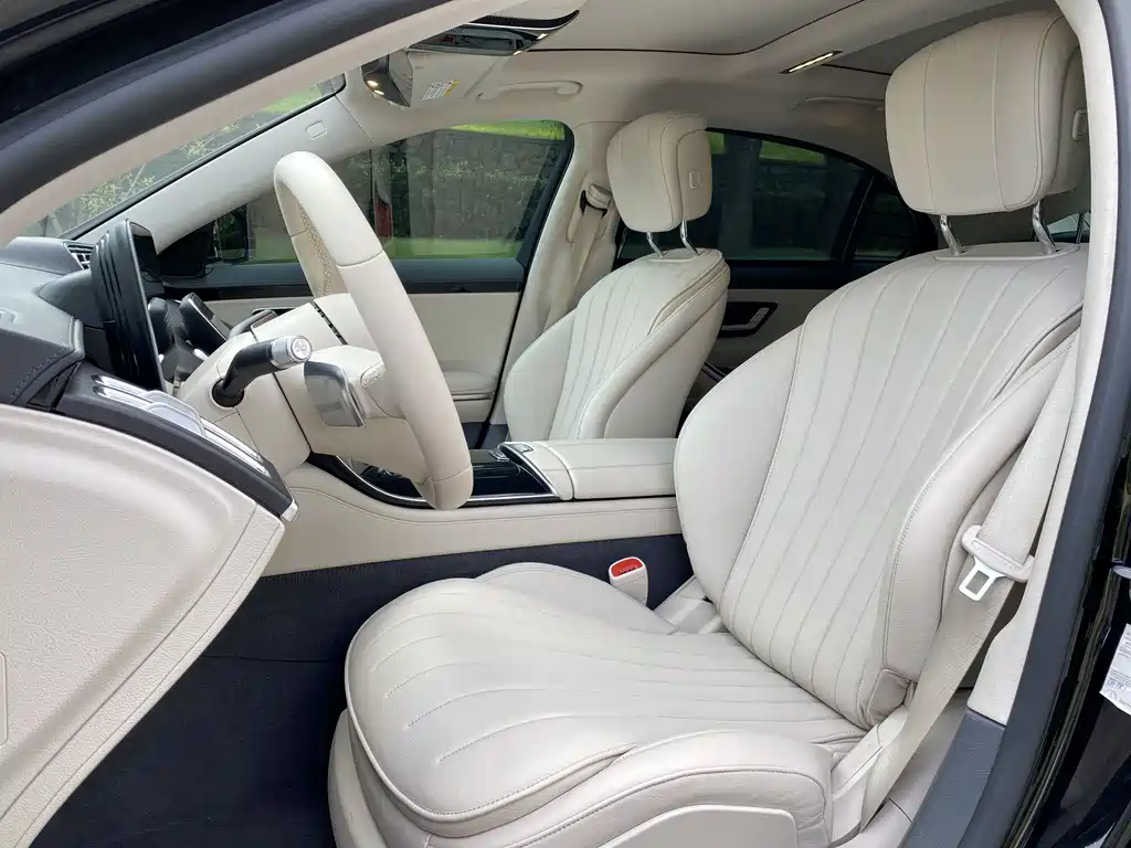 Mercedes-Benz S-Class 2024 — фото 13