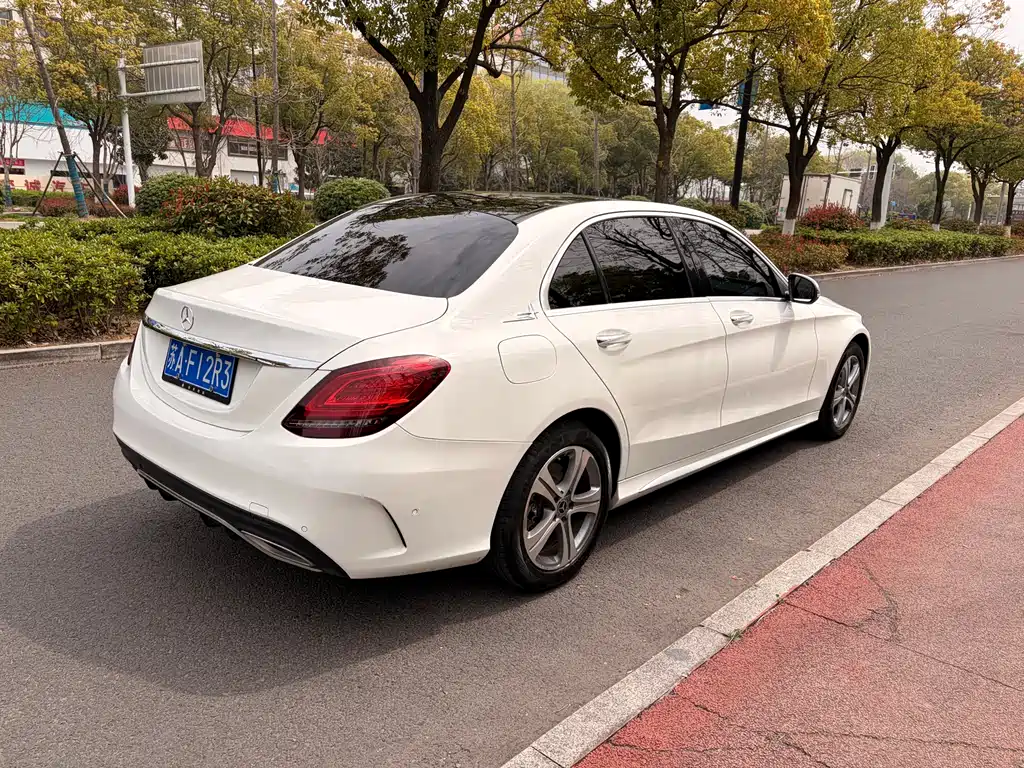 Mercedes-Benz C-Class 2021 — фото 15