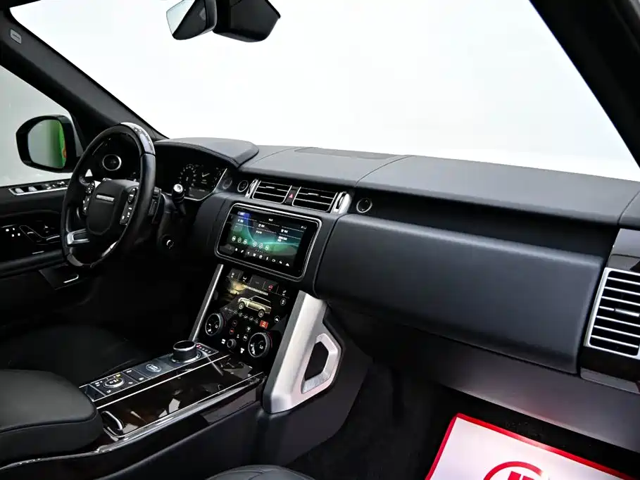 Land Rover Range Rover 2022 — фото 11