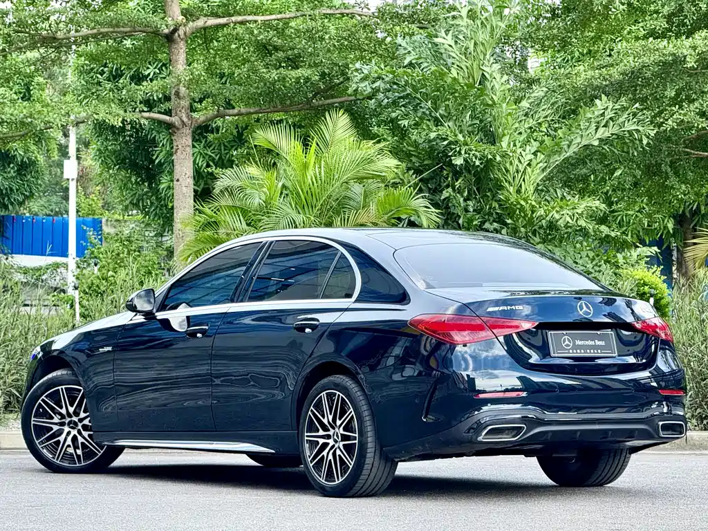 Mercedes-Benz C-Class 2023 — фото 3