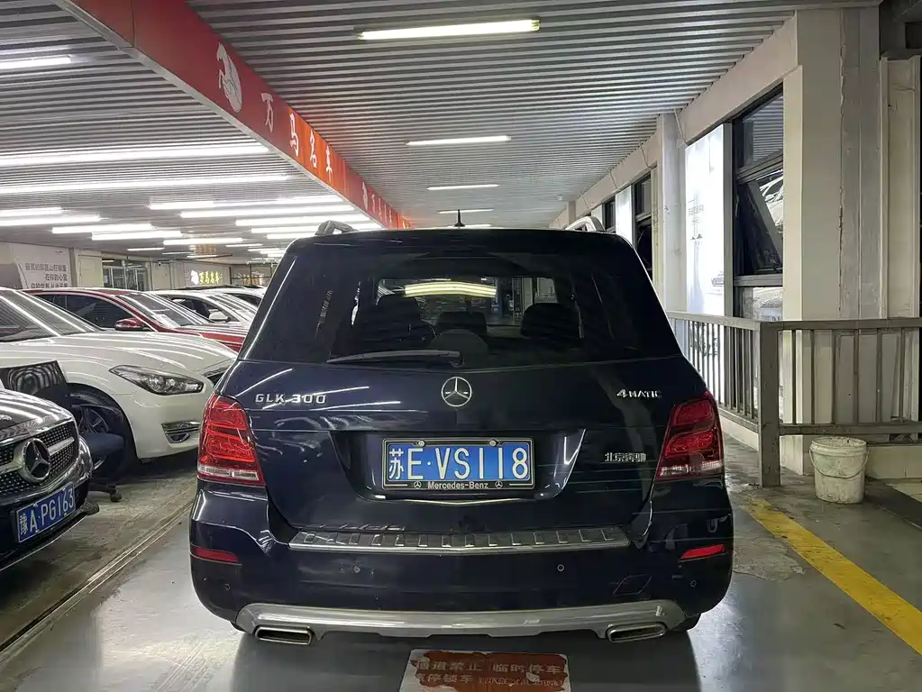Mercedes-Benz GLK-Class 2012