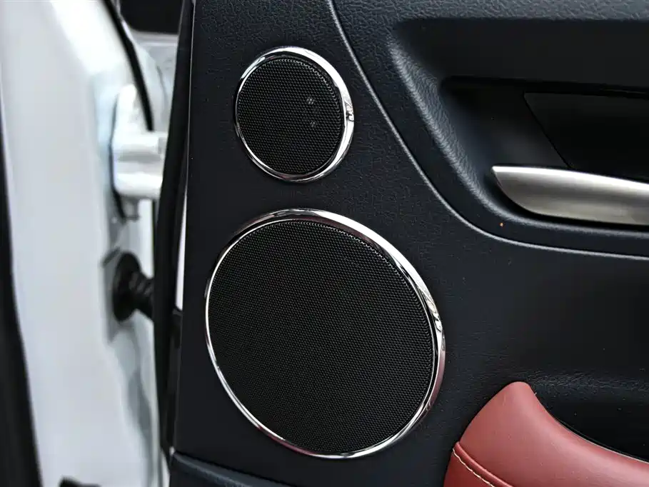 Lexus LX 2022 — фото 29