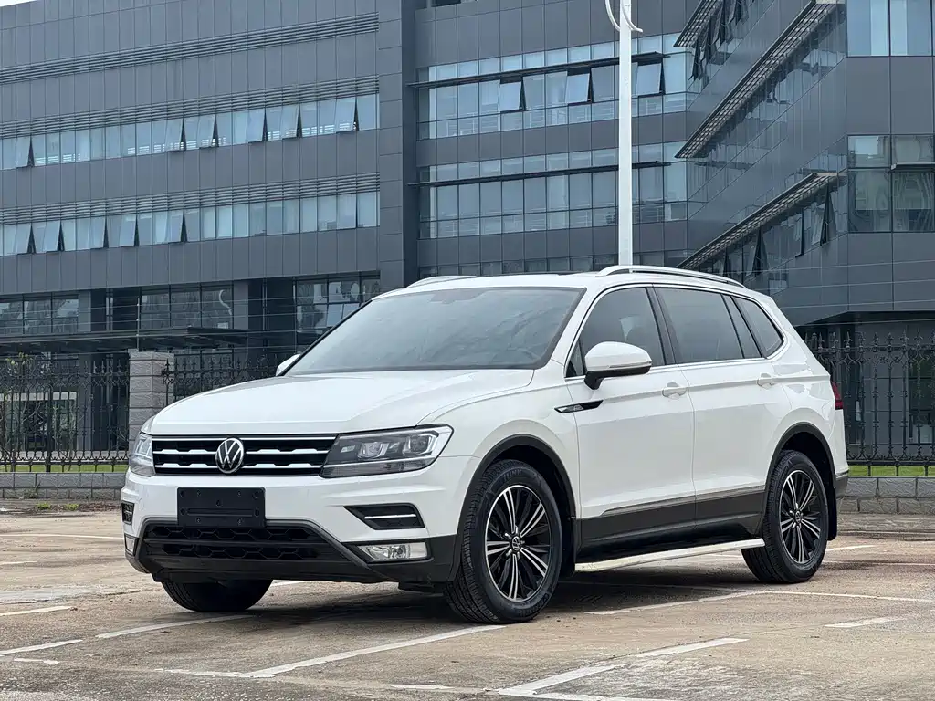 Volkswagen Tiguan L 2021