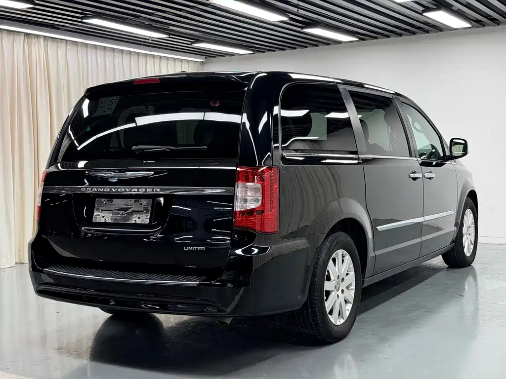 Chrysler Grand Voyager 2013 — фото 24