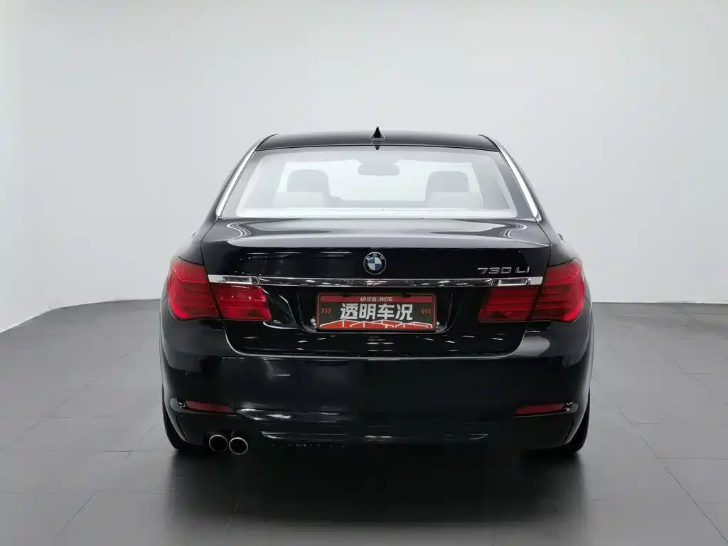 BMW 7 Series 2010 — фото 4