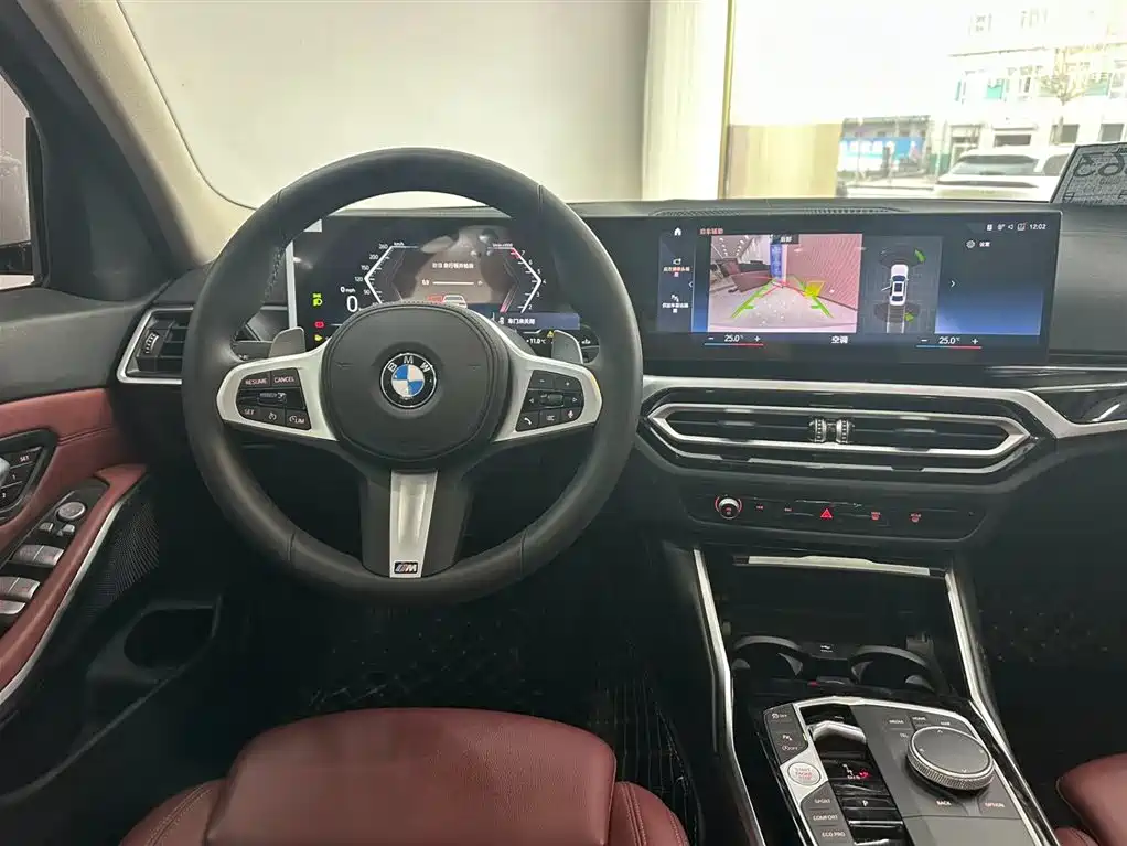 BMW 3 Series 2023 — фото 16