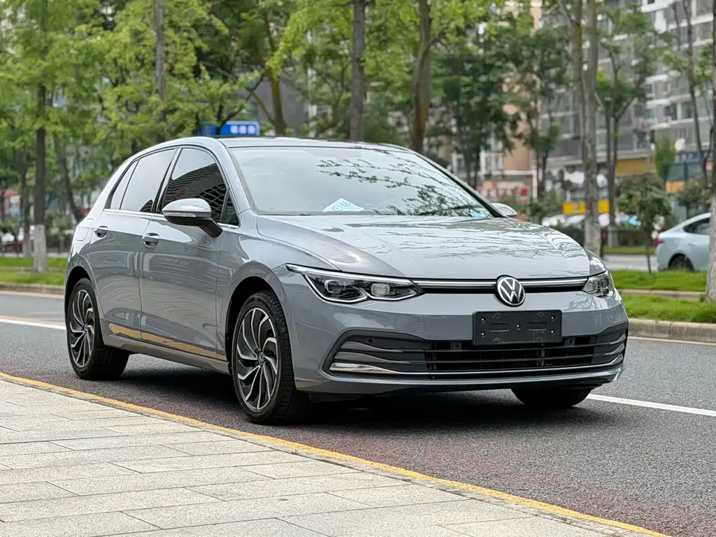 Volkswagen Golf 2022