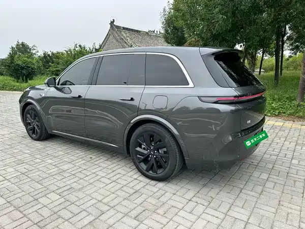Li Auto L8 2023