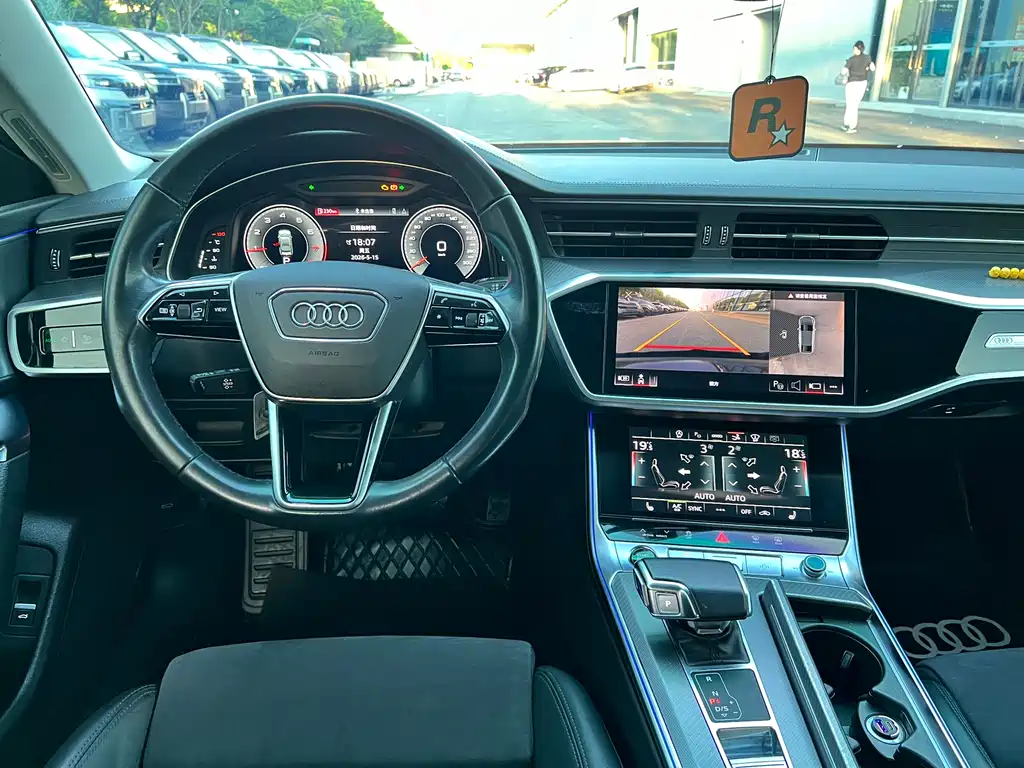 Audi A7 2023 — фото 10