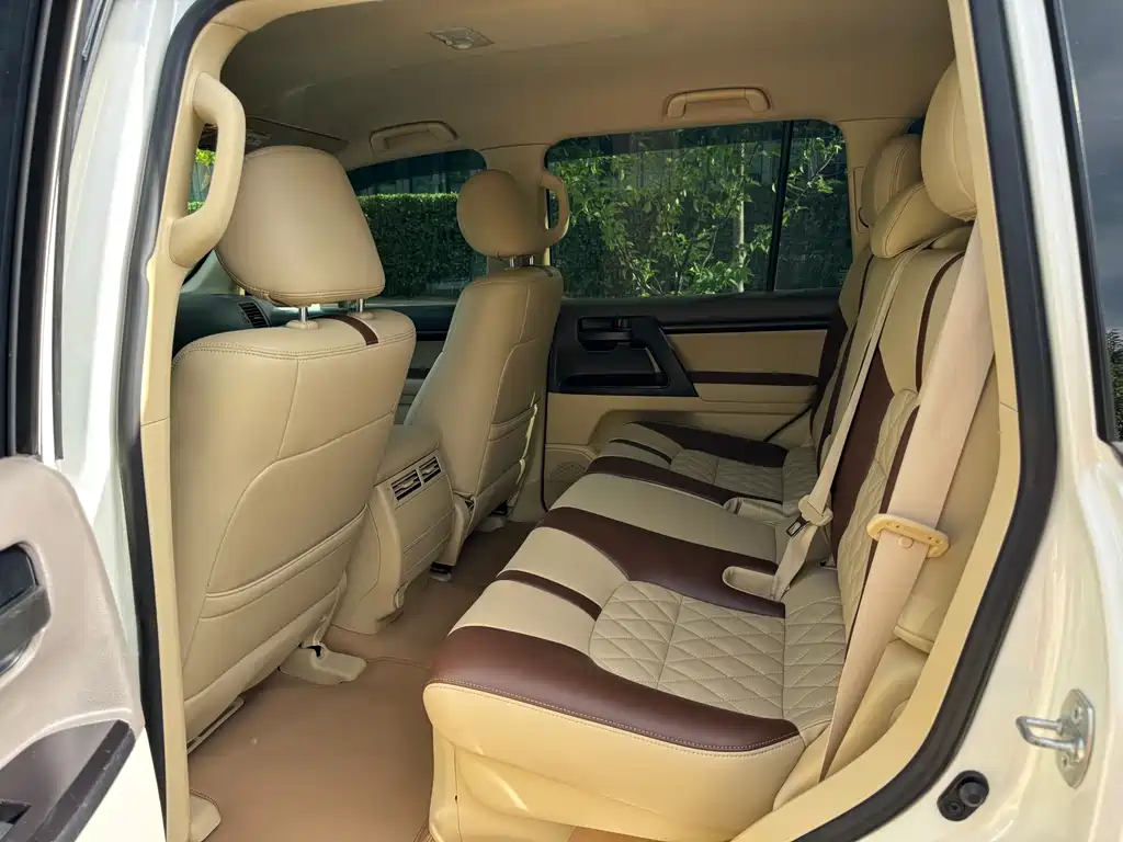Toyota Land Cruiser 2016 — фото 16
