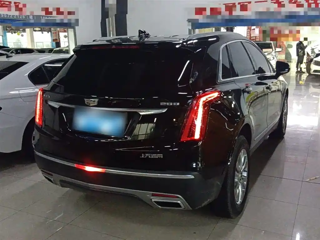 Cadillac XT5 2023 — фото 7