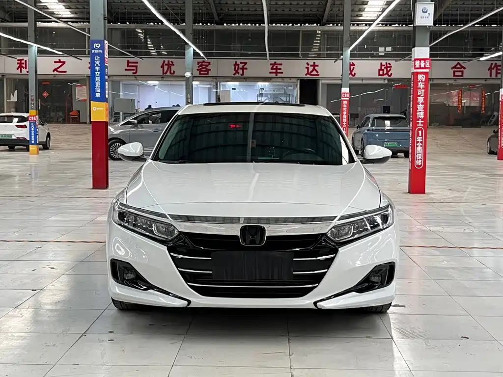 Honda Accord 2023 — фото 2