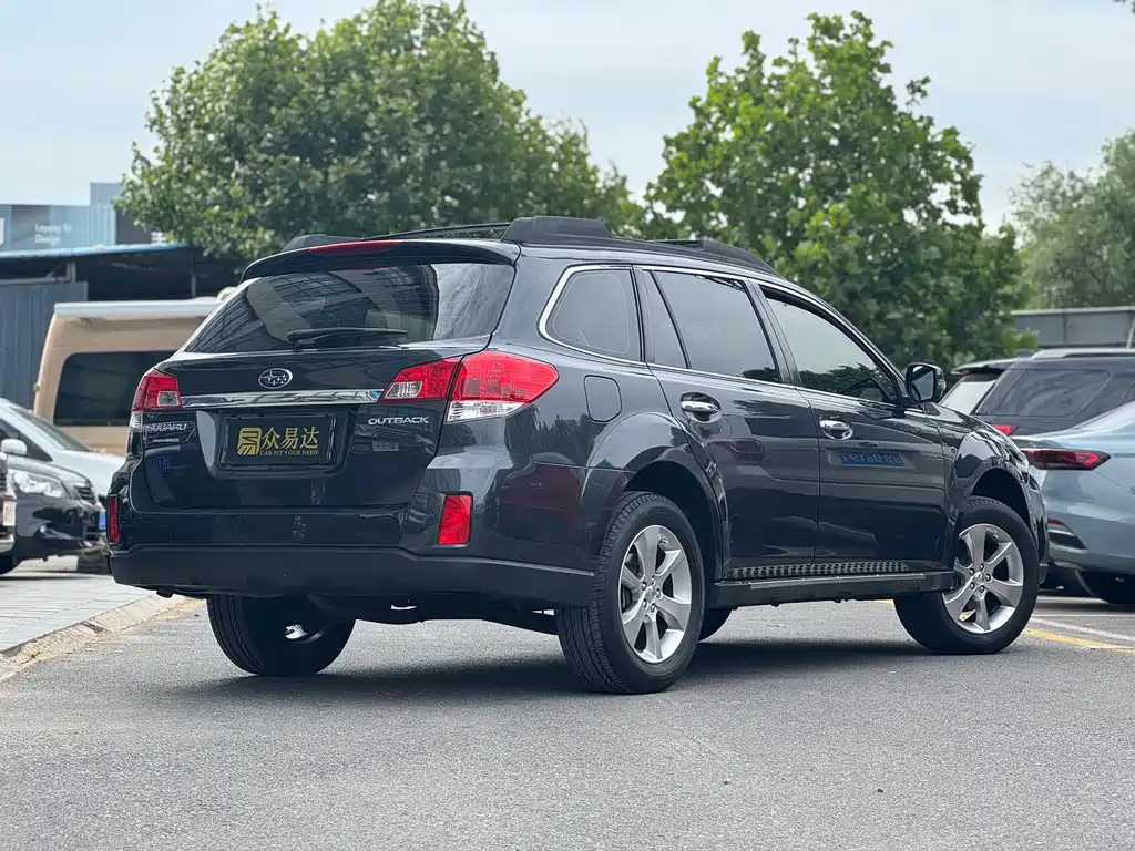 Subaru Outback 2013 — фото 3