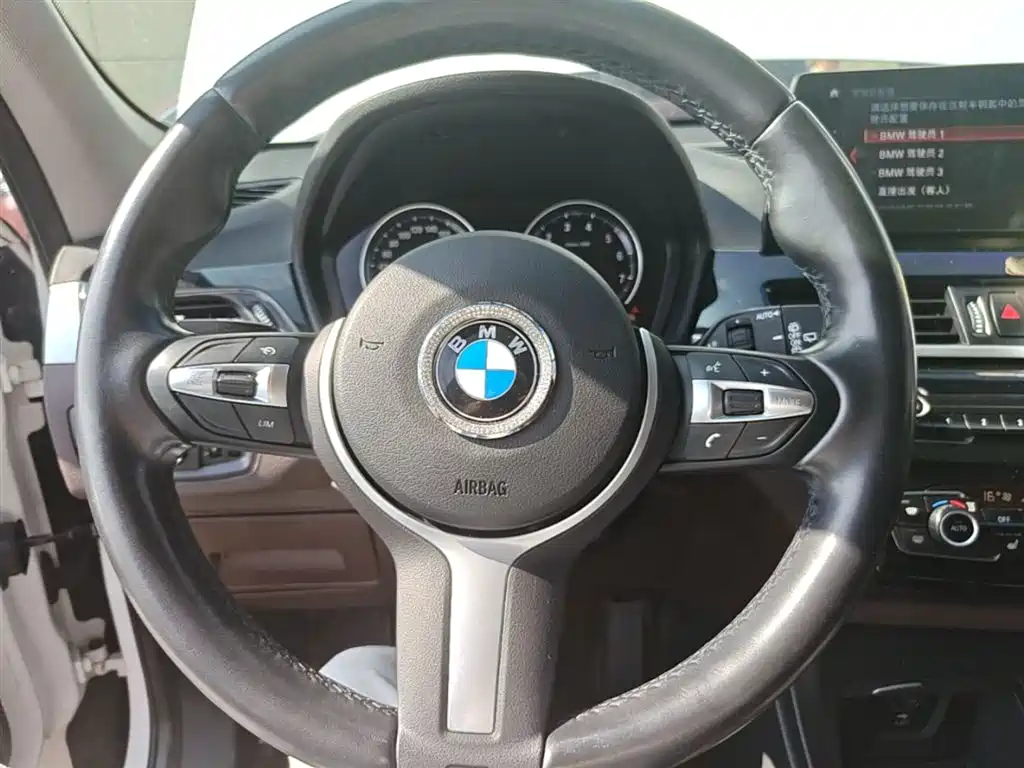 BMW X1 2021 — фото 11