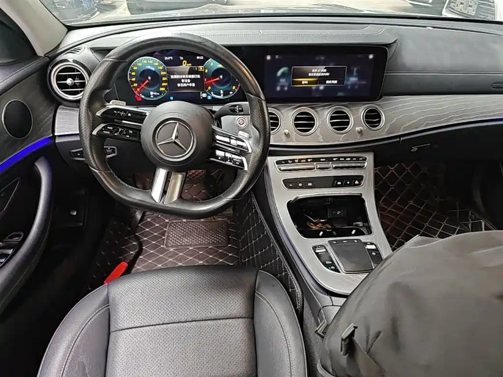 Mercedes-Benz E-Class 2021 — фото 10