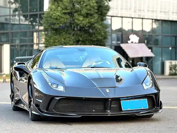 Ferrari 488 2016