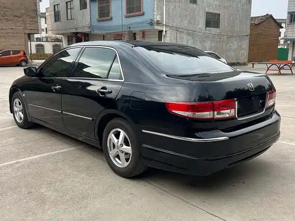 Honda Accord 2004