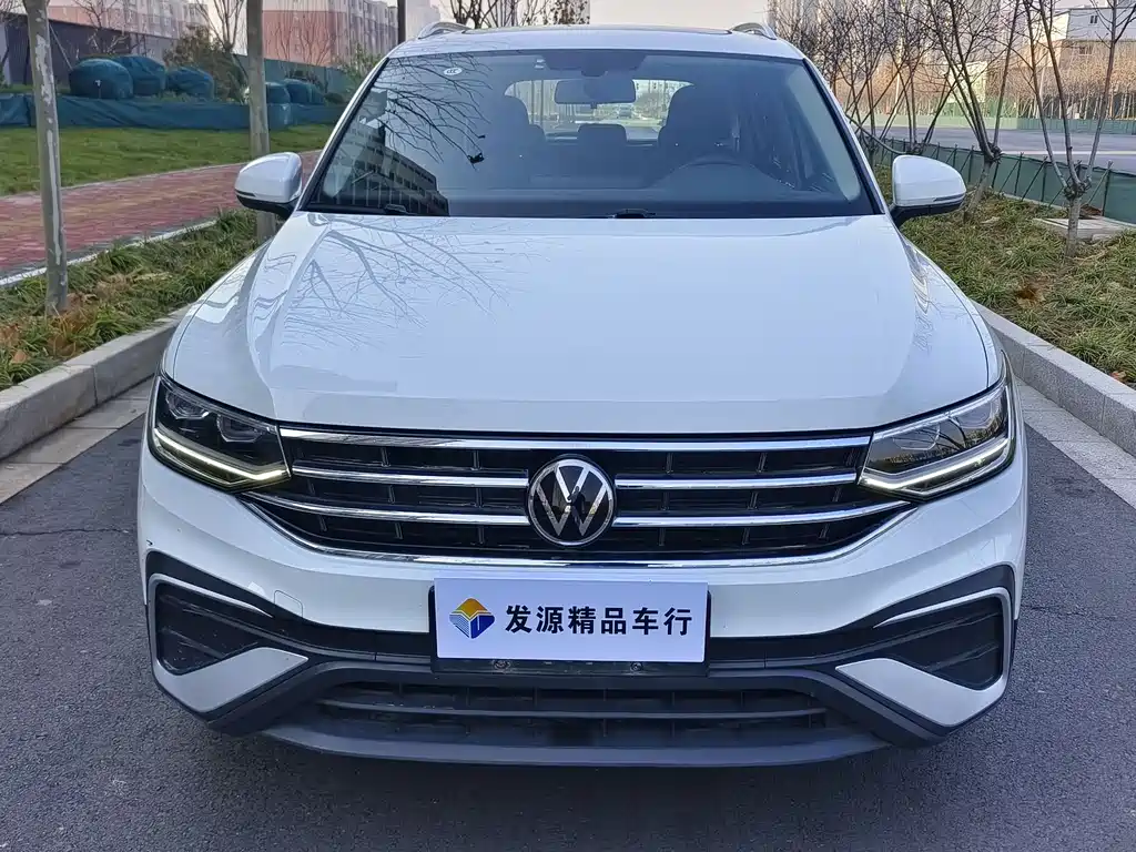 Volkswagen Tiguan L 2023 — фото 2