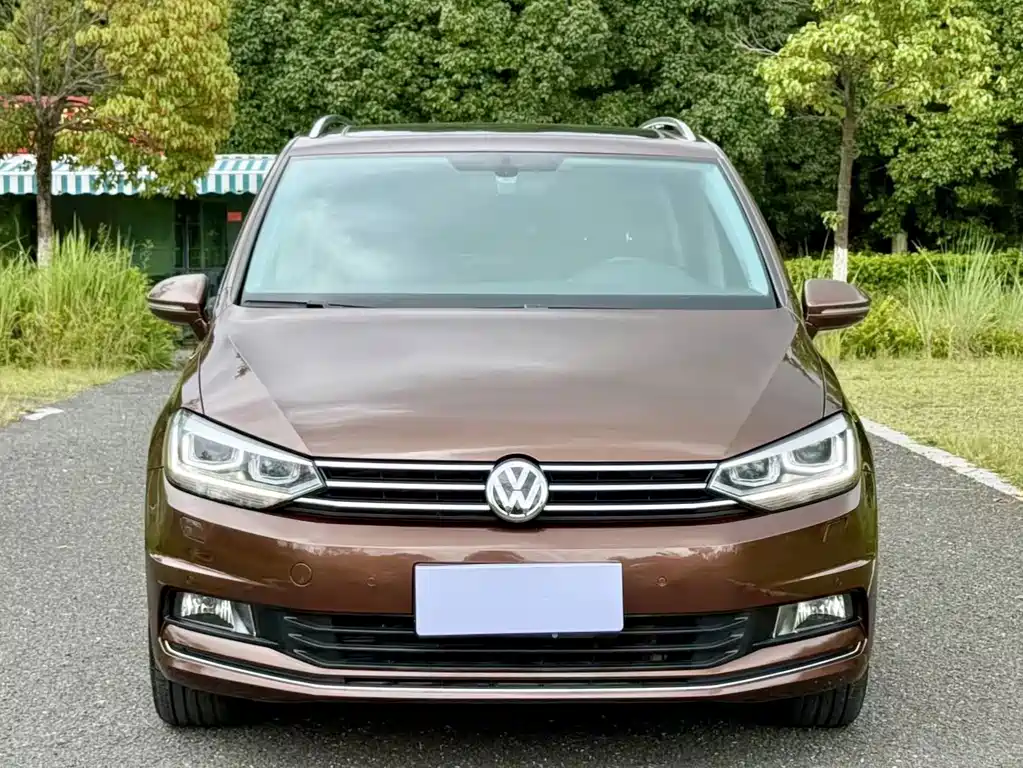 Volkswagen Touran 2018 — фото 2