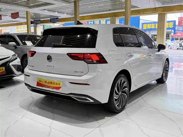 Volkswagen Golf 2022