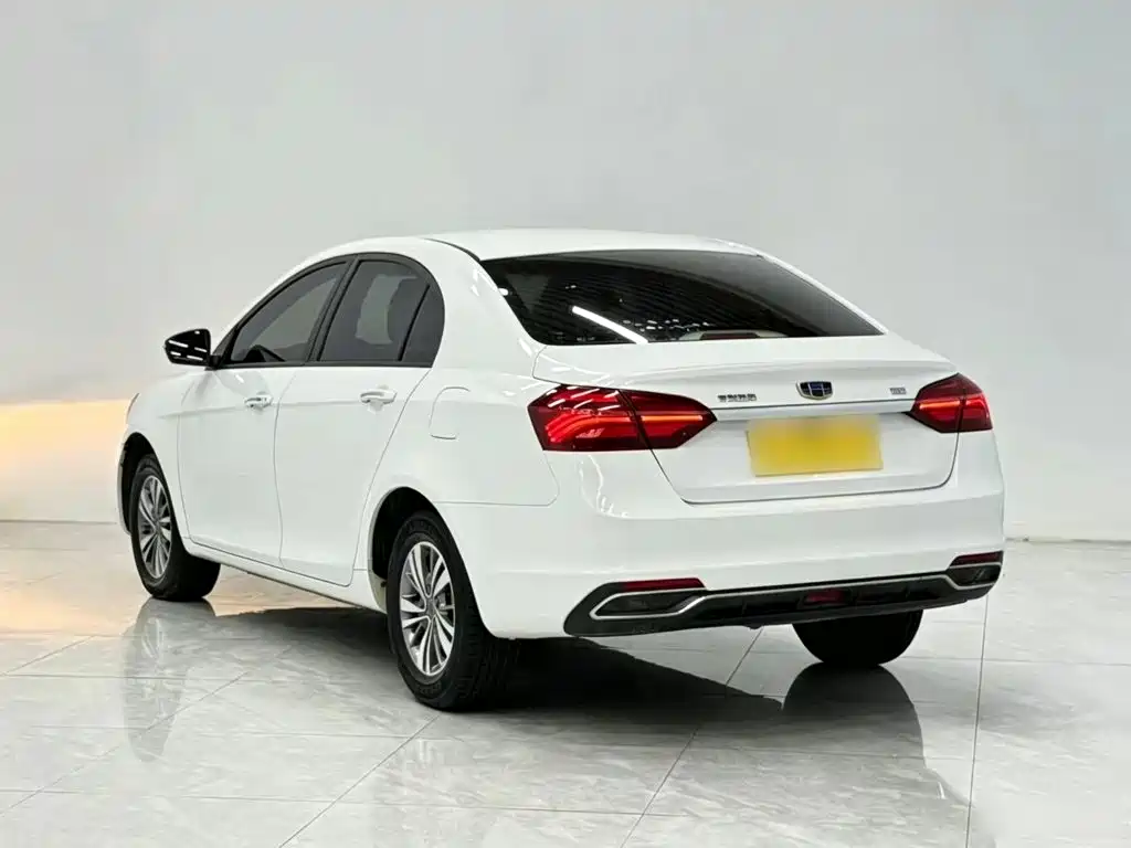 Geely Emgrand 2018