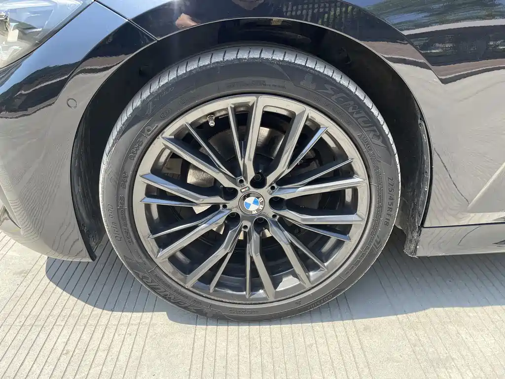 BMW 3 Series 2021 — фото 15