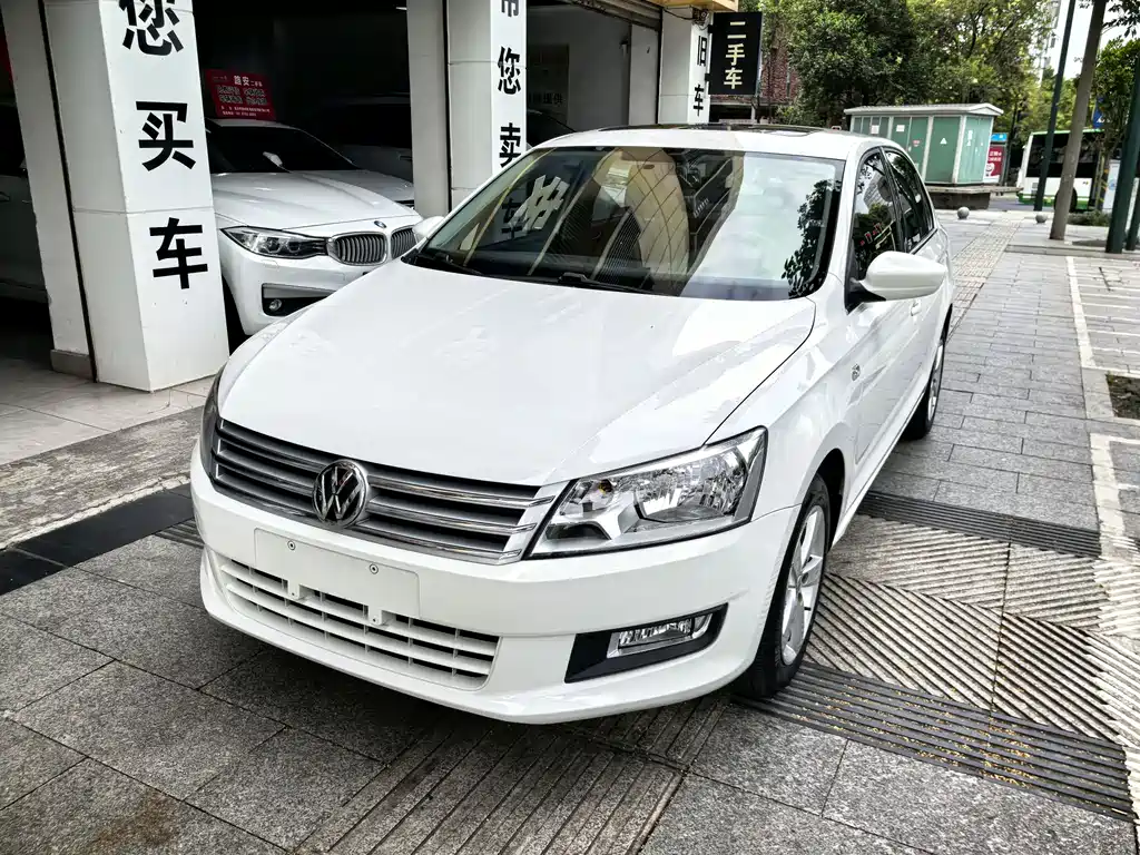 Volkswagen Santana 2013