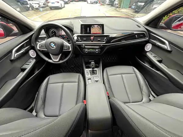 BMW 1 Series 2021