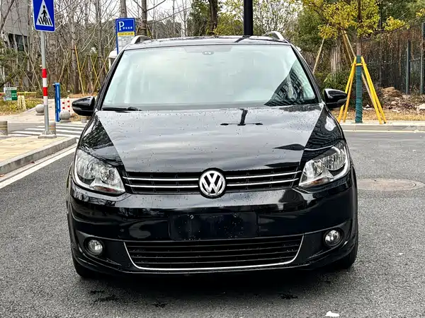 Volkswagen Touran 2015