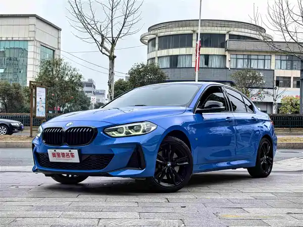 BMW 1 Series 2021