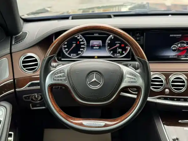 Mercedes-Benz Maybach S-Class 2016