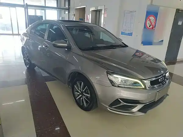 Geely Emgrand 2021