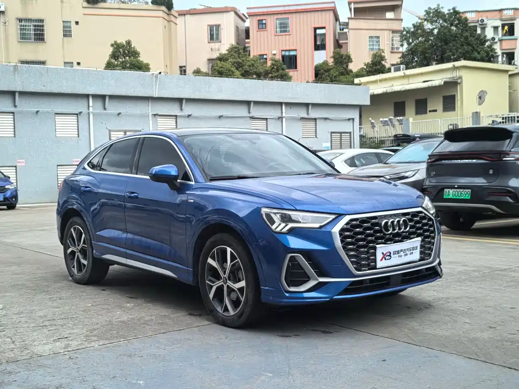Audi Q3 Sportback 2022 — фото 3