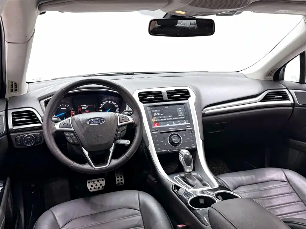 Ford Mondeo 2015 — фото 15