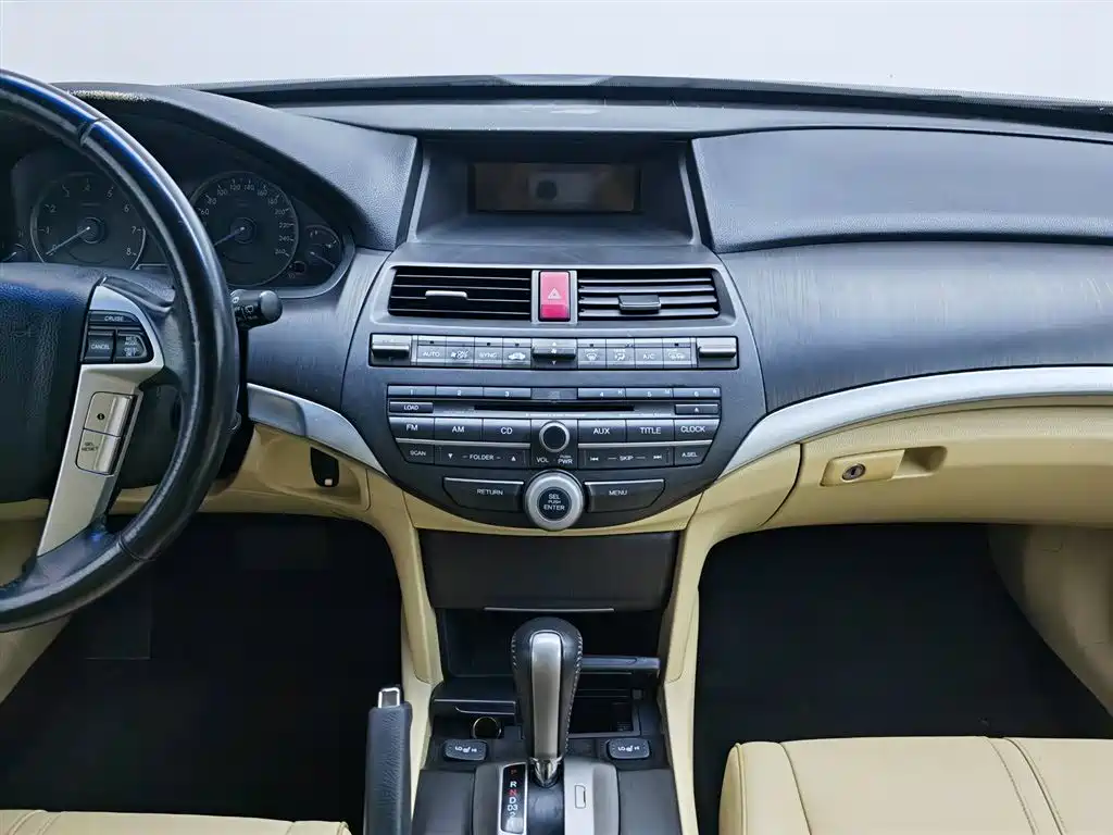 Honda Crosstour 2013 — фото 12