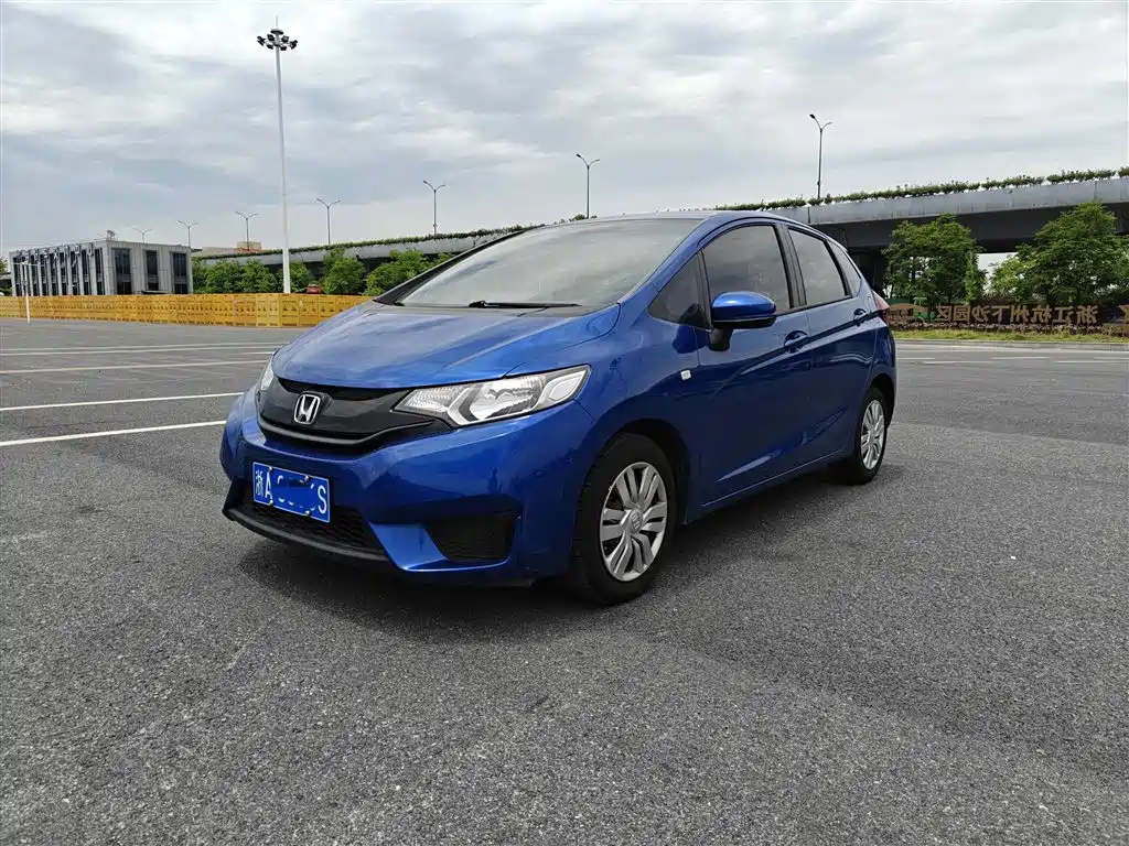 Honda Fit 2018 — фото 1