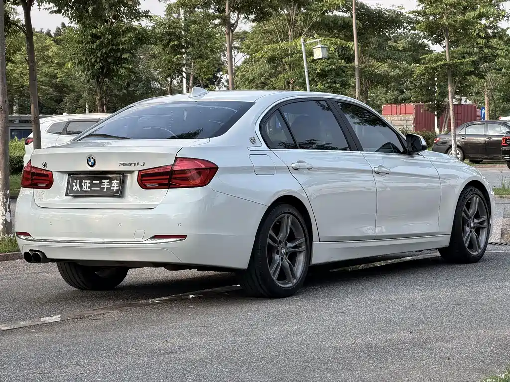 BMW 3 Series 2016 — фото 7